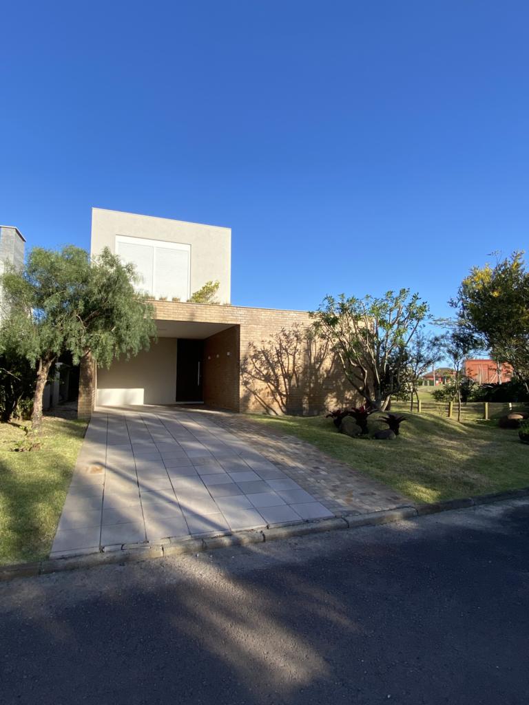 Casa 3 Dormitórios