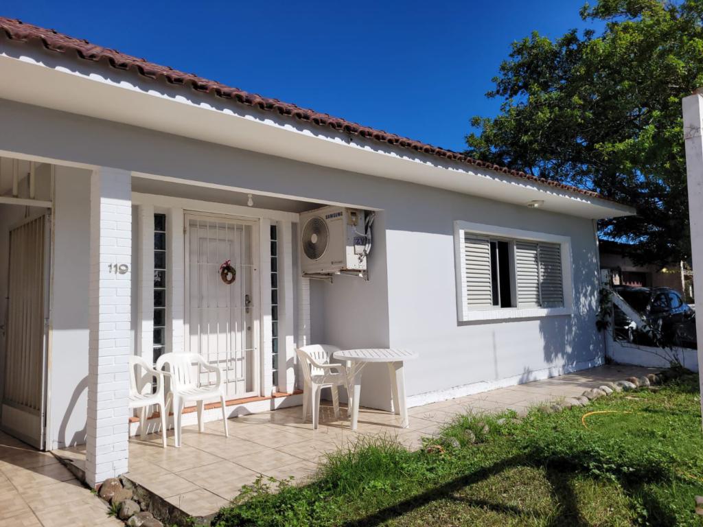 Casa 4 Dormitórios
