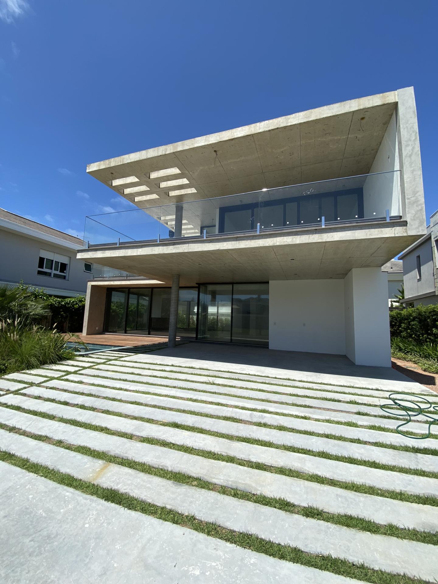 Casa 5 Dormitórios