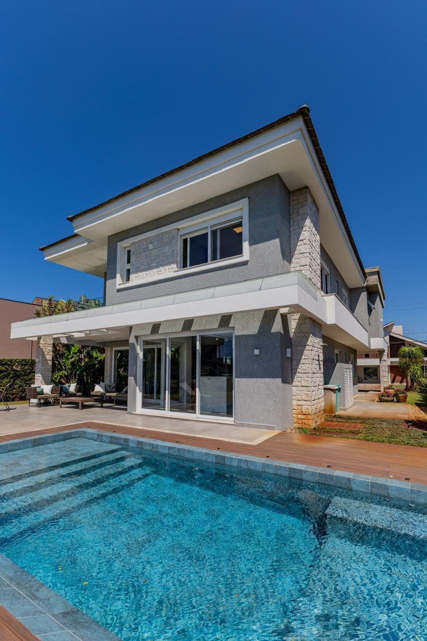 Casa 5 Dormitórios